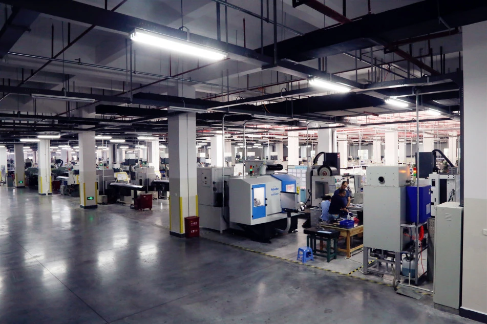 Qualità e sicurezza sono la vita dei prodotti. Double Medical attribuisce grande importanza alla produzione dei propri articoli. Il controllo qualità viene effettuato secondo gli standard ISO e CE e altri standard internazionali, lungo tutto il processo produttivo, dalla ricezione delle materie prime fino al confezionamento finale del prodotto prima della spedizione. Double Medical dispone di varie attrezzature di test per garantire l'affidabilità dei prodotti. I nostri laboratori e officine sono dotati di impianti all'avanguardia e di eccellente qualità, in grado di soddisfare la domanda di test e produzione dei migliori dispositivi medici.